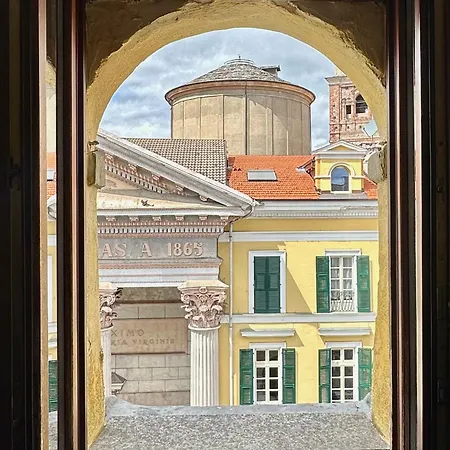 -piazza Galimberti-centro Storico-vista Duomo