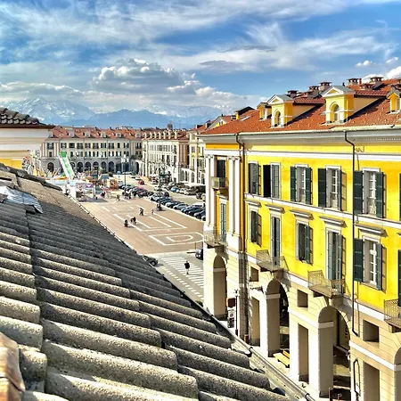 Apartment -piazza Galimberti-centro Storico-vista Duomo Cuneo
